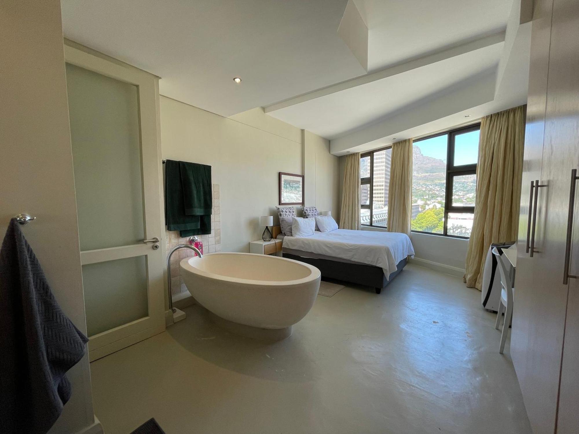 Apartment Piazza On Church 1004 By Ctha Kapstadt